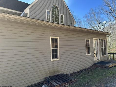 3147 Lake Lane Road Napier WV 26631