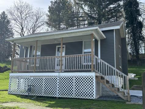 122 E Main Street Kingwood WV 26537