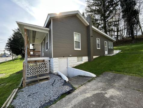 122 E Main Street Kingwood WV 26537