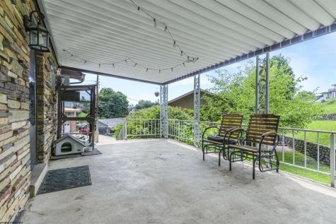 1136 Village Way Fairmont WV 26554