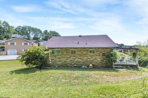 1136 Village Way Fairmont WV 26554