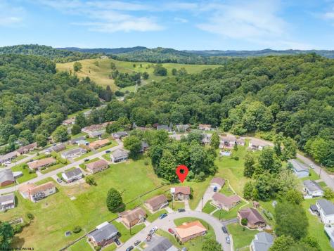 1136 Village Way Fairmont WV 26554