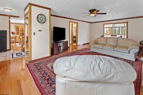 107 Oakview Drive Morgantown WV 26505