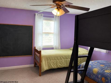 33 N Euclid Avenue Thomas WV 26262