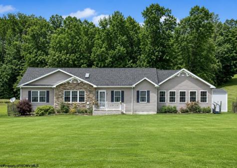 77 Sedona Lane Montrose WV 26283