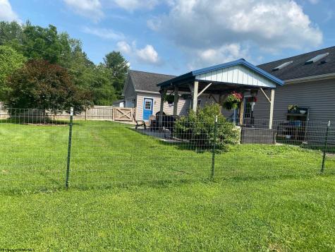 77 Sedona Lane Montrose WV 26283