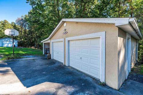 253 Arbogast Lane Morgantown WV 26508