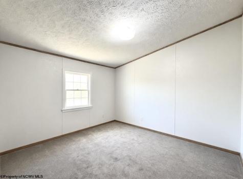 462 Spring Hills Road Grafton WV 26354