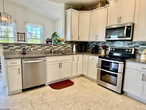 48 Manor Drive Fairmont WV 26554