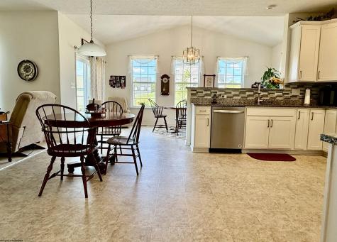 48 Manor Drive Fairmont WV 26554