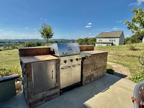 48 Manor Drive Fairmont WV 26554