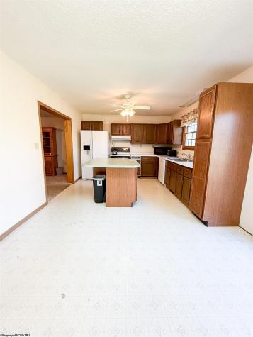 28 Crestview Drive Hambleton WV 26269