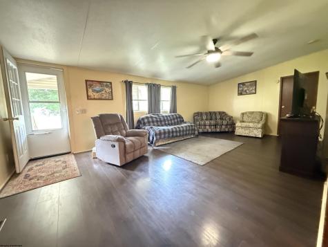 289 Pleasant Valley Drive Reedsville WV 26547