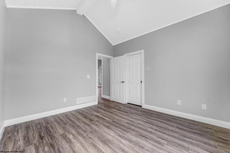 105 Lockwood Drive Morgantown WV 26508