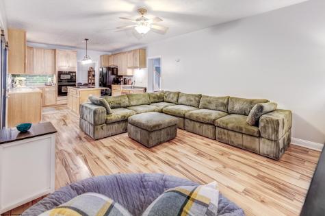 17 Karen Lane Morgantown WV 26501
