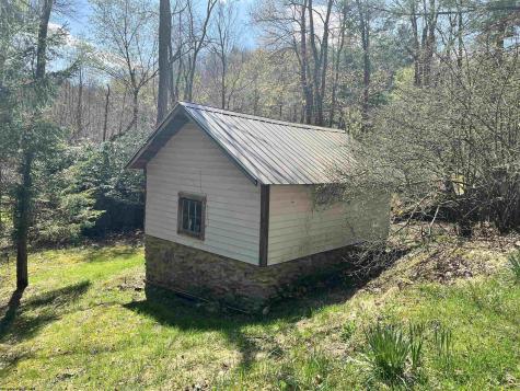 170 Gregorytown Road Rock Cave WV 26234