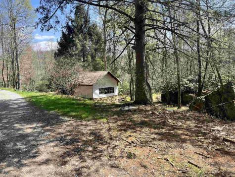 170 Gregorytown Road Rock Cave WV 26234