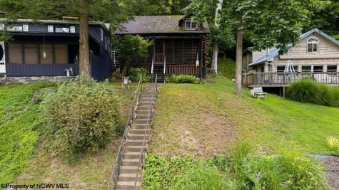 1752 Lake Floyd Circle Bristol WV 26426