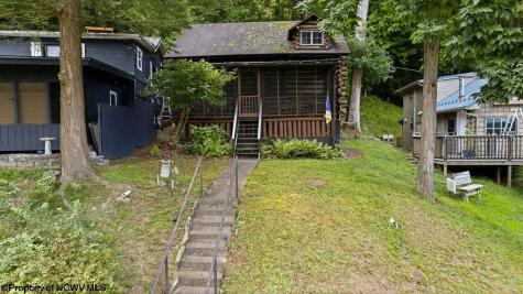 1752 Lake Floyd Circle Bristol WV 26426