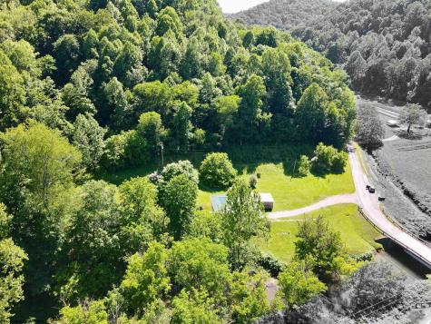19 Nazareth Farm Road Salem WV 26426