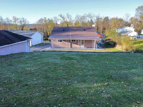 324 Garret Avenue Fairmont WV 26554