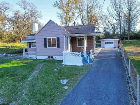 324 Garret Avenue Fairmont WV 26554