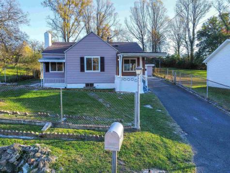 324 Garret Avenue Fairmont WV 26554