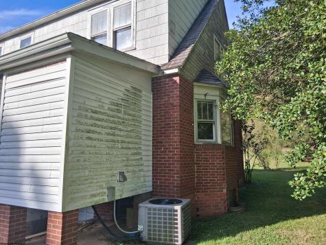 1367 W Little Kanawha Highway Grantsville WV 26147