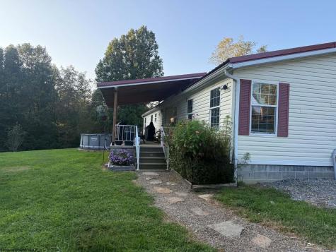 165 Everson Lane Volga WV 26238