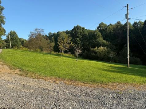 165 Everson Lane Volga WV 26238