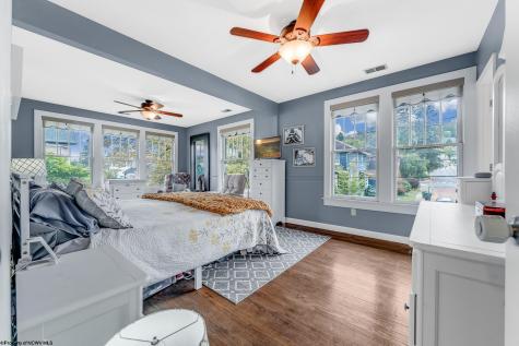 323 Demain Avenue Morgantown WV 26501