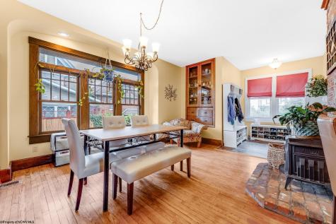 323 Demain Avenue Morgantown WV 26501