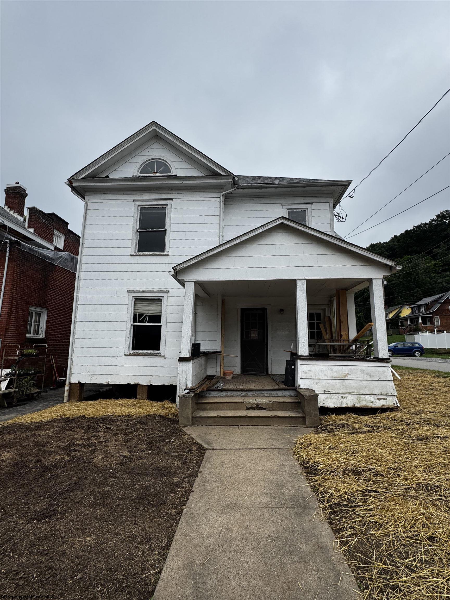 519 Center Avenue Weston WV 26452