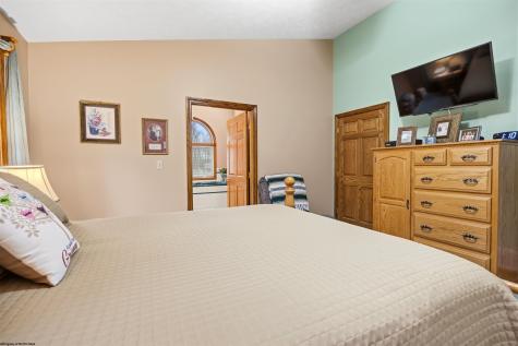 99 Jo Glen Drive Morgantown WV 26508