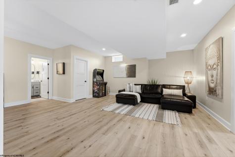 84 Hidden Brook Circle Morgantown WV 26508