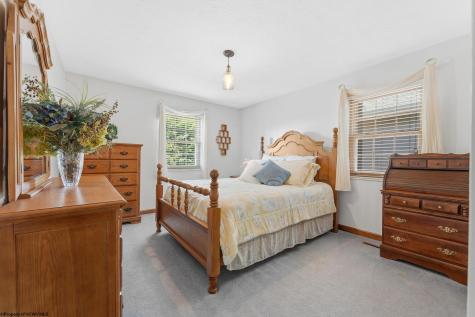 83 Maple Lake Court Bridgeport WV 26330