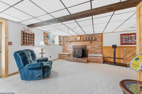 83 Maple Lake Court Bridgeport WV 26330