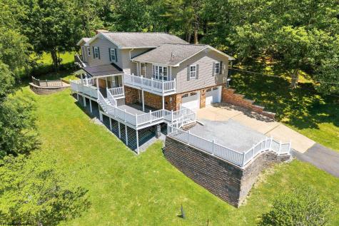 83 Maple Lake Court Bridgeport WV 26330