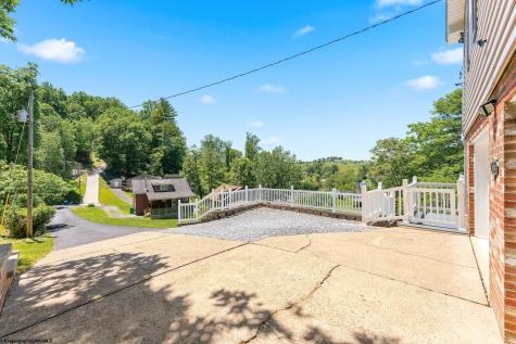 83 Maple Lake Court Bridgeport WV 26330