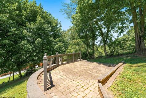 83 Maple Lake Court Bridgeport WV 26330