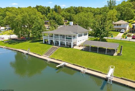 83 Maple Lake Court Bridgeport WV 26330