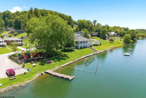83 Maple Lake Court Bridgeport WV 26330