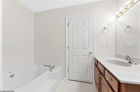 1010 Ashton Drive Morgantown WV 26508