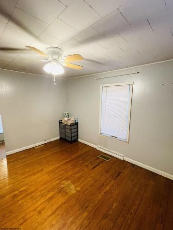 412 Merrill Avenue Rivesville WV 26588