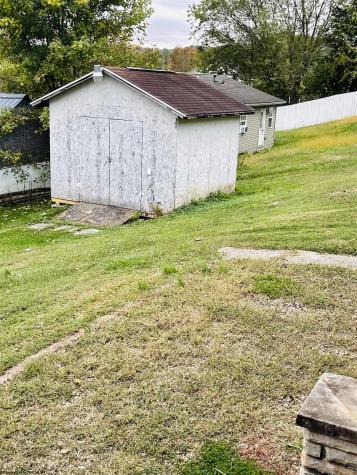 412 Merrill Avenue Rivesville WV 26588