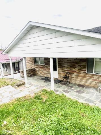 412 Merrill Avenue Rivesville WV 26588