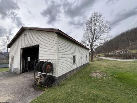 8945 Seneca Trail Mill Creek WV 26280