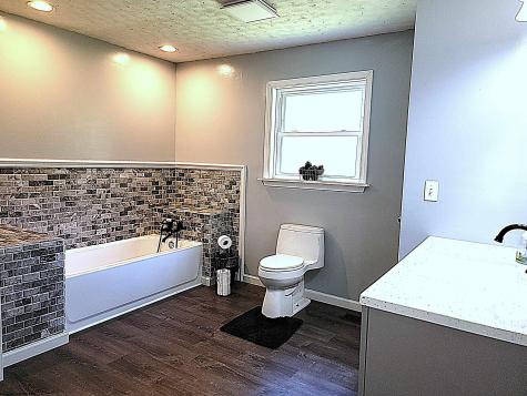 1643 Simmons Lane Fairmont WV 26554