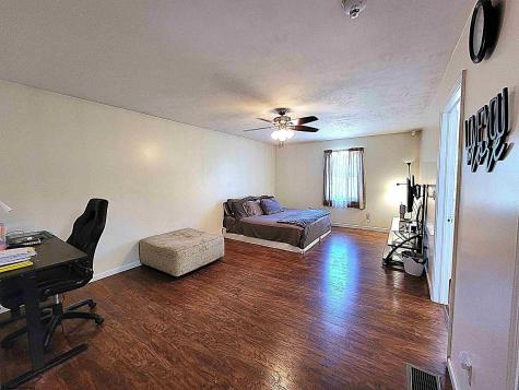 1643 Simmons Lane Fairmont WV 26554