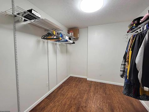 1643 Simmons Lane Fairmont WV 26554